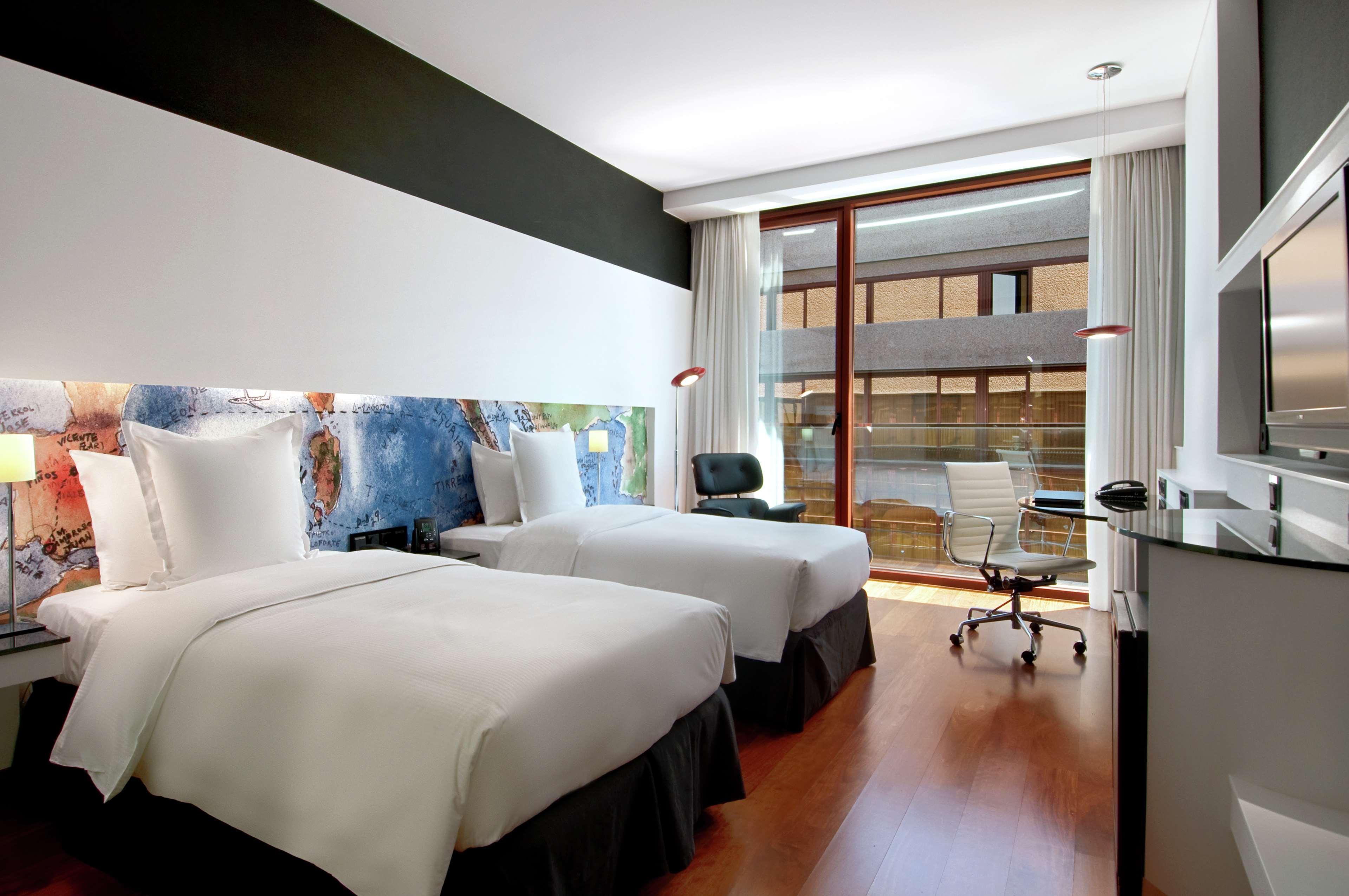Hilton Madrid Airport Hotel Bilik gambar