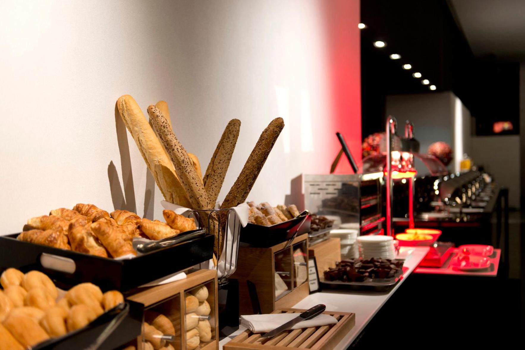 Hilton Madrid Airport Hotel Luaran gambar