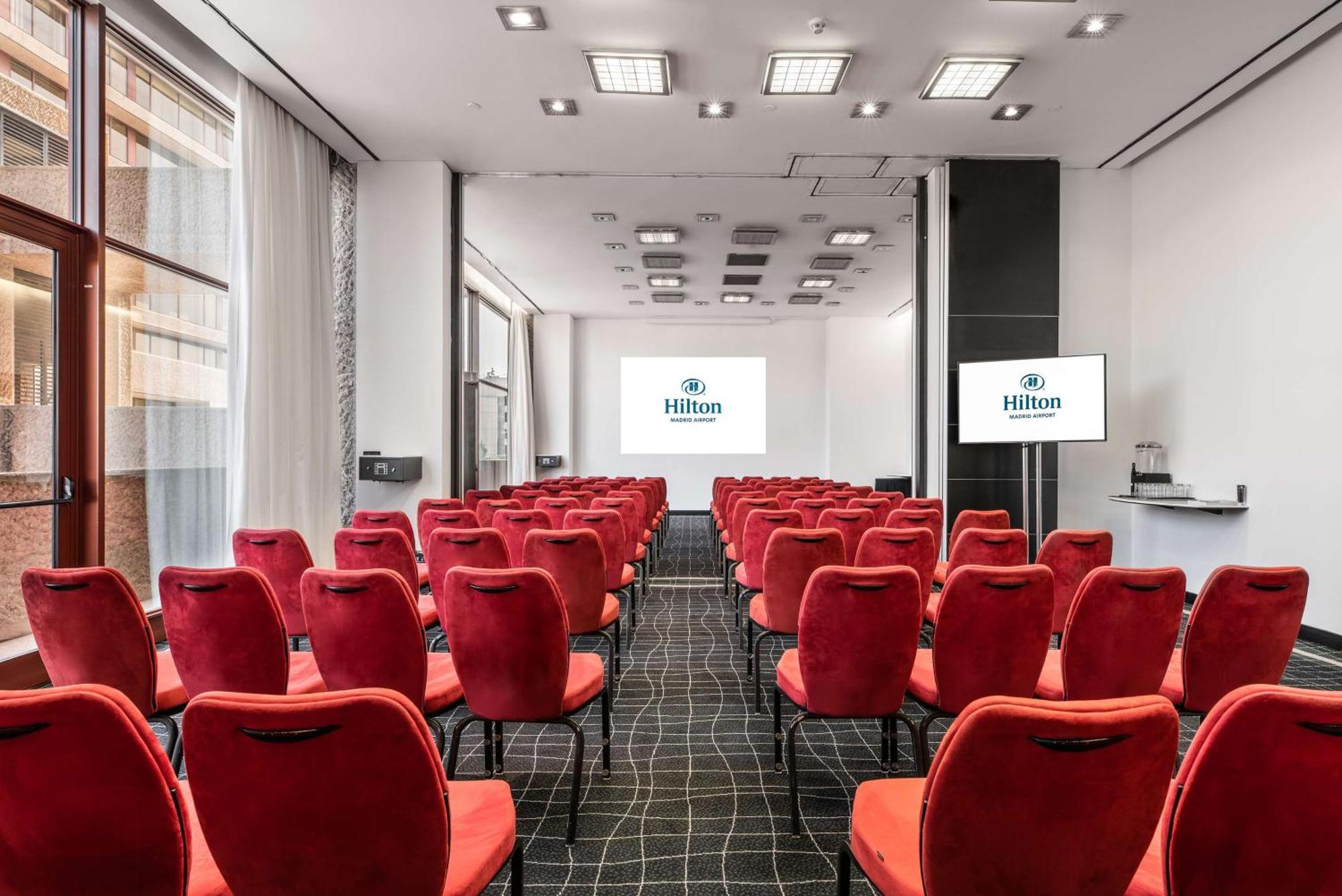 Hilton Madrid Airport Hotel Luaran gambar